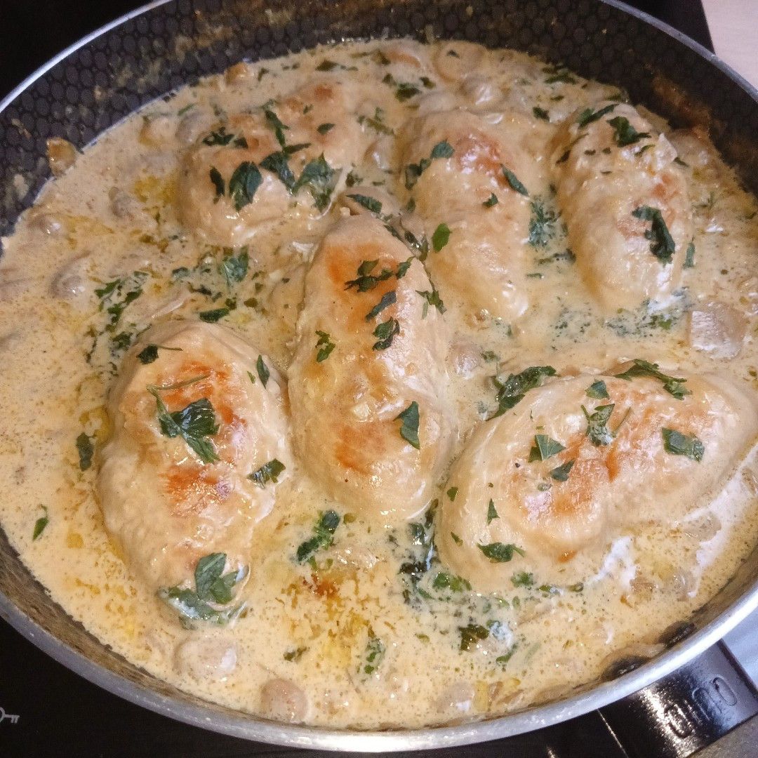 Receta: Pechugas de pollo en salsa de Champiñones